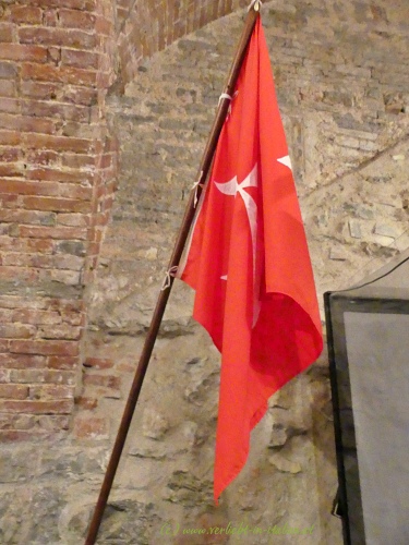 Malteser Kreuz Flagge