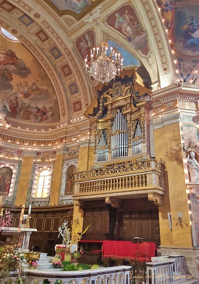 große Orgel in Amelia