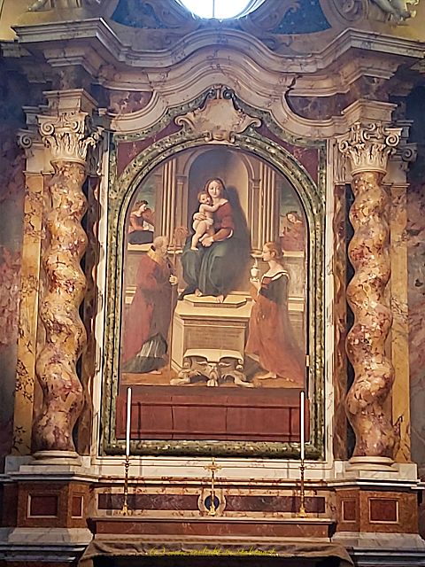 Madonna in der Kathedrale