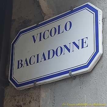 Straßenschild Vicolo Baciadonne