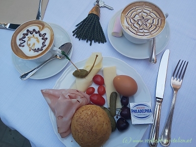 Frühstück in Ravenna