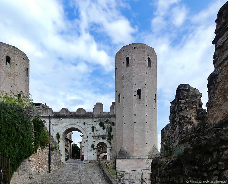 Porta Venere Spello