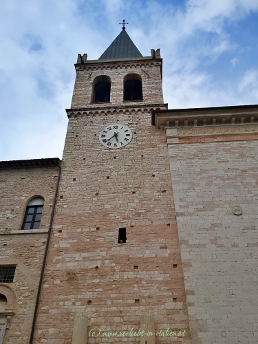 Santa Maria Maggiore Spello Turm